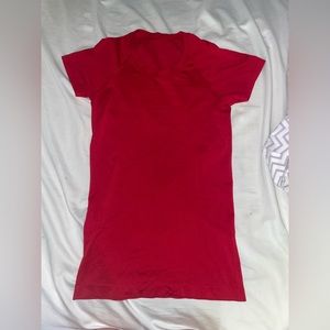 LULULEMON swiftly tech shirt size 6